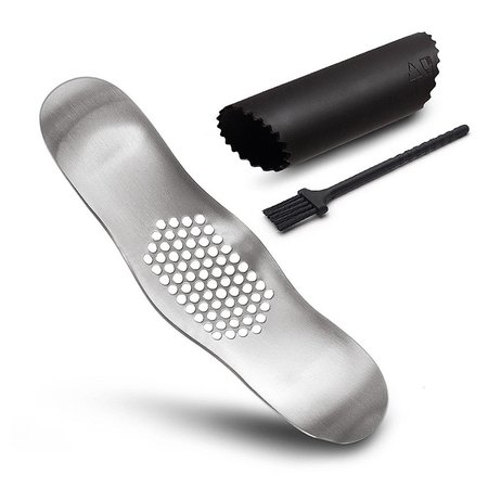 1947KITCHEN Stainless Steel Garlic Crusher Press And Peeler With Cleaning Brush 3-Piece Set TI-FARGP